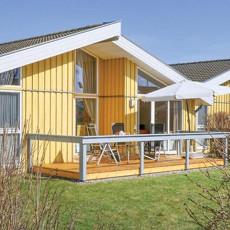 2 Bedroom Nice Home In Rechlin Esterno foto
